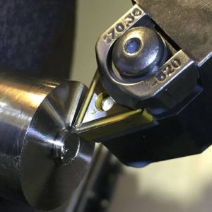 Torneado de piezas para la industria naval
